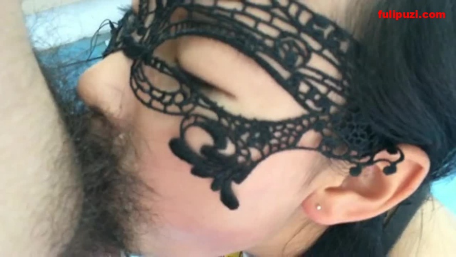 自己尿尿拌凉皮！样子不错的迷情思儿被大款主人调教舔鸡巴还要尿射口里【1V/278M】