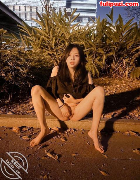海角博主收集美女露脸做爱视频合集 发情妻子被老公挂到网上婚纱照下逼脸同框很刺激【238P+41V/1.78G】