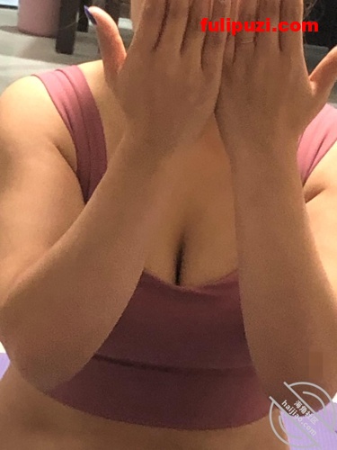海角大神和小姨妈的乱伦记录 五一假期拽着姨妈奶子狂插姨妈嘴【657P+16V/886M】