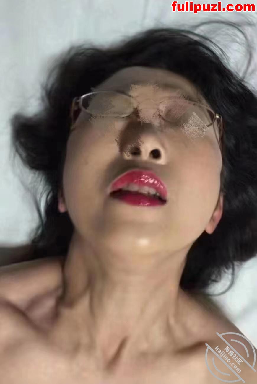 海角【羽墨母子情深】乱伦干妈合集 后入内射妈妈灌满妈妈阴道【137P+22V/1.1G】