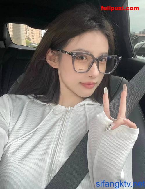 推特约炮大神【一杆钢枪】四部曲合集 带女友给兄弟们操和女友姐妹双飞【122P+310V/8.61G】