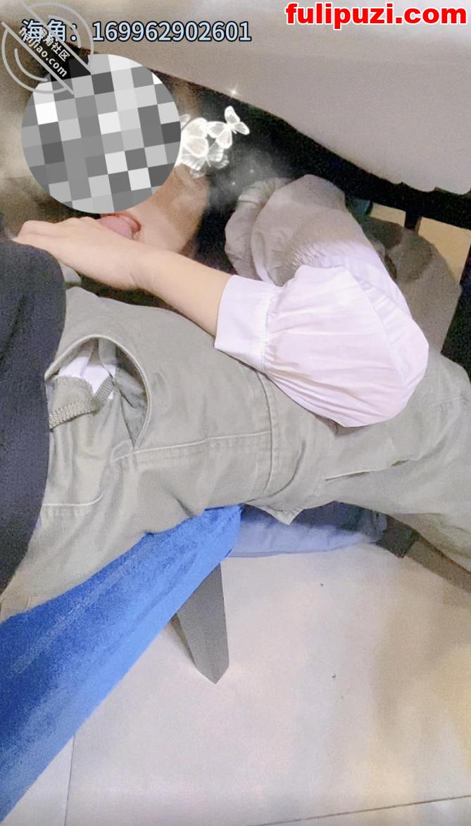 海角大神和同居亲妹妹的乱伦后续1 妹妹妹餐桌下舔食哥哥的肉棒【311P+15V/3.59G】