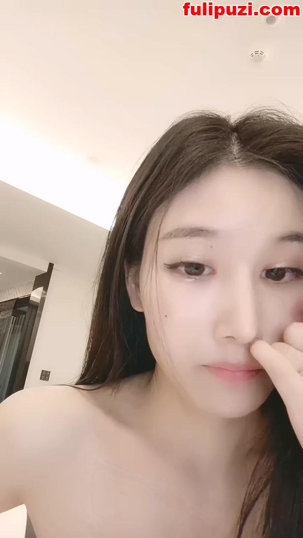 绿播下海女同百合姐妹花【尹在熙】翘臀裸舞自慰大秀合集【99V/128G】