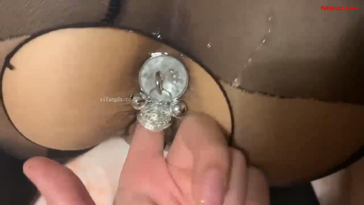 极品健身美女与男友性爱自拍 男友高压水枪式连续射精射满一脸【11P+15V/1.53G】